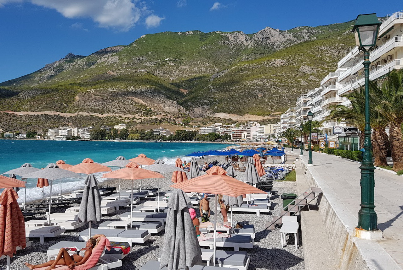  Loutraki beach Peloponnese 